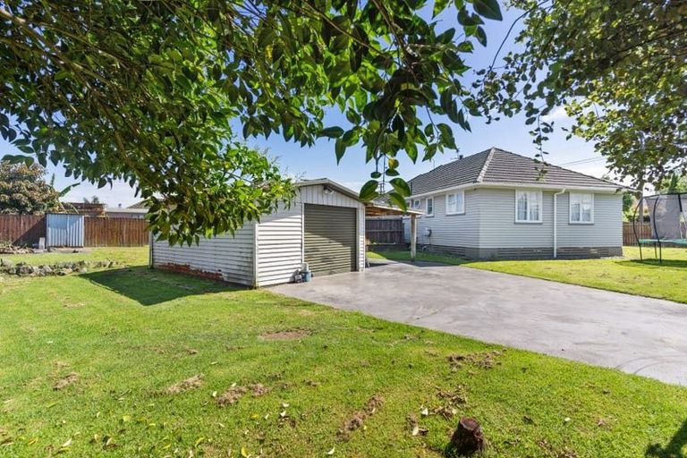 Photo of property in 47 Arimu Road, Papakura, 2110