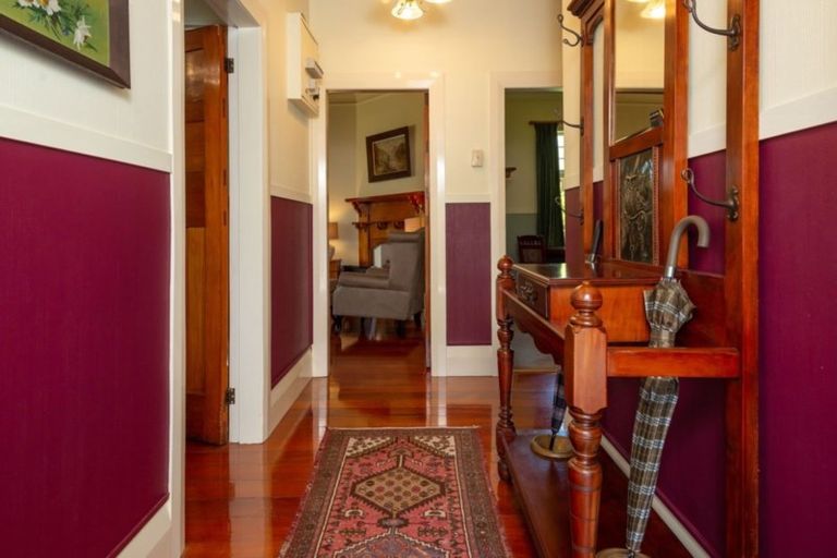 Photo of property in 13 Old Beach Road, Kohukohu, 0491