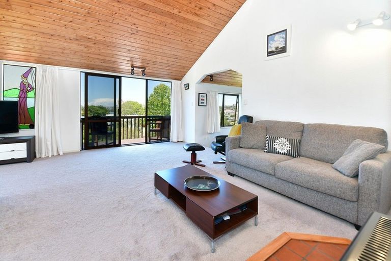 Photo of property in 56a Swann Beach Road, Stanmore Bay, Whangaparaoa, 0932