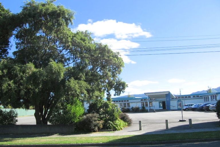 Photo of property in 25 Weka Grove, Elderslea, Upper Hutt, 5018