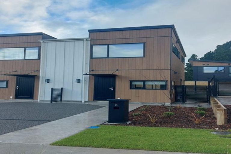 Photo of property in 6 Doug Jensen Street, Wallaceville, Upper Hutt, 5018