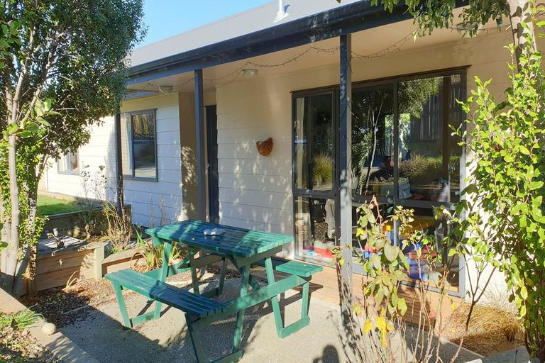 Photo of property in 35 Shields Street, Clyde, 9330