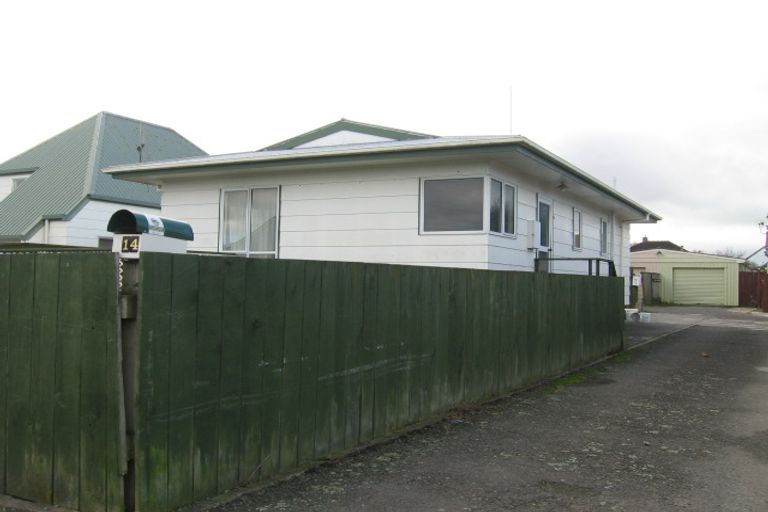 Photo of property in 14 Coromandel Court, Roslyn, Palmerston North, 4414
