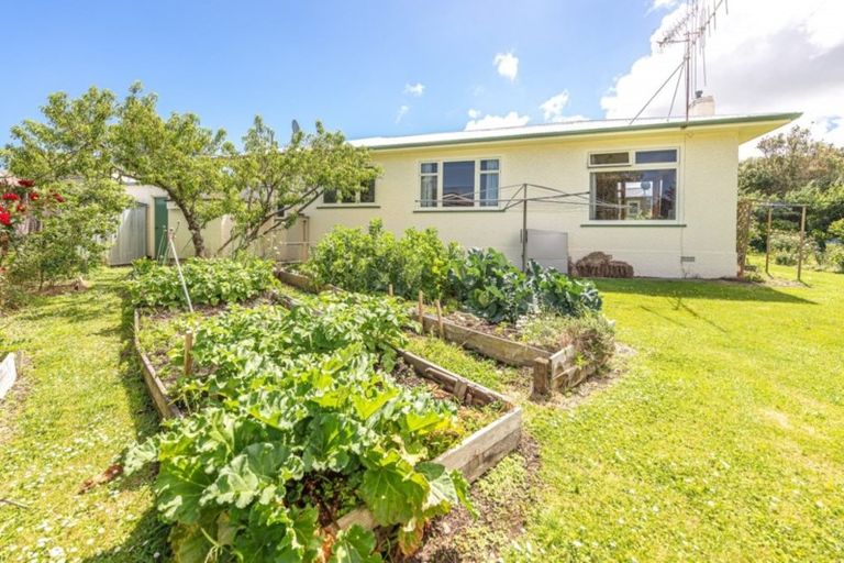 Photo of property in 8 Porritt Street, Saint Johns Hill, Whanganui, 4500