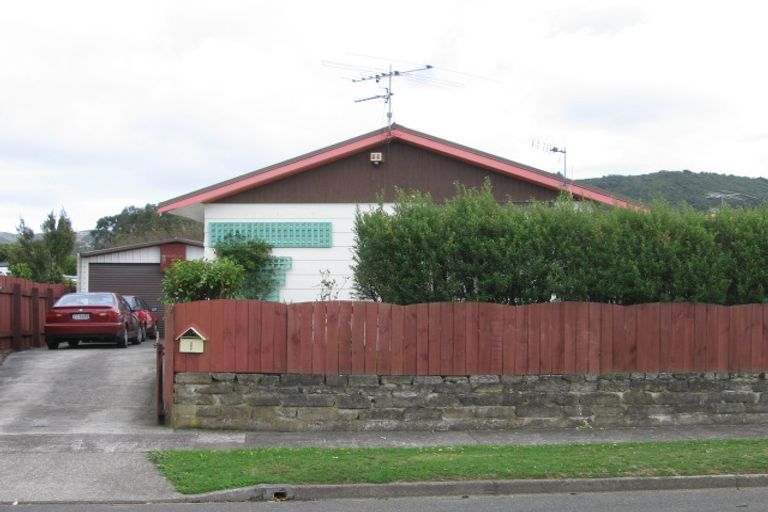 Photo of property in 1 Foster Street, Taita, Lower Hutt, 5011