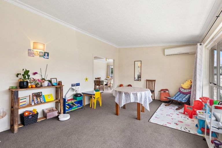 Photo of property in 16 Dunstan Crescent, Hornby, Christchurch, 8042