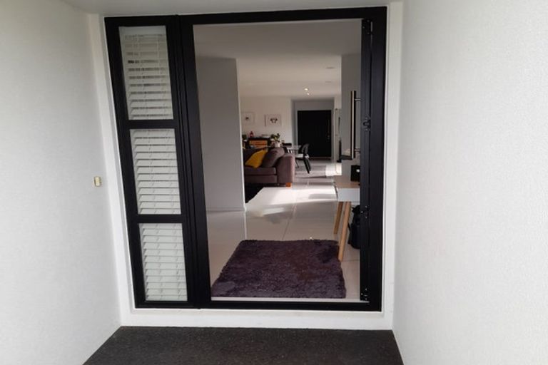 Photo of property in 10 Kawakawa Street, Pegasus, 7612