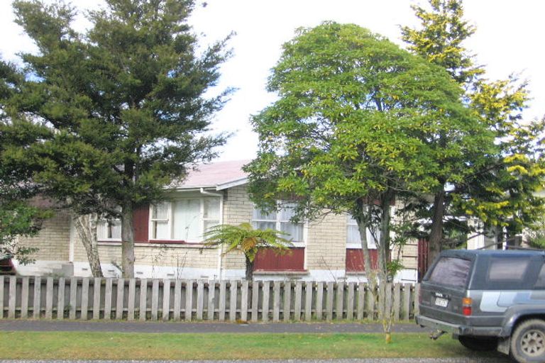 Photo of property in 49 Cecil Street, St Andrews, Hamilton, 3200