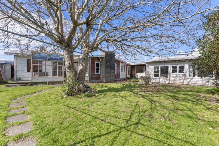 Photo of property in 2 Taverner Street, Carterton, 5713