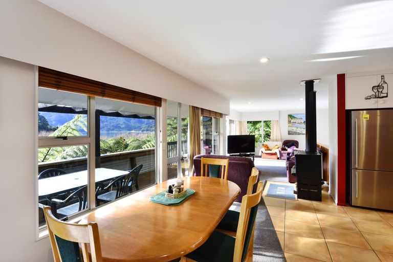 Photo of property in 38 Hope Drive, Okiwi Bay, 7193