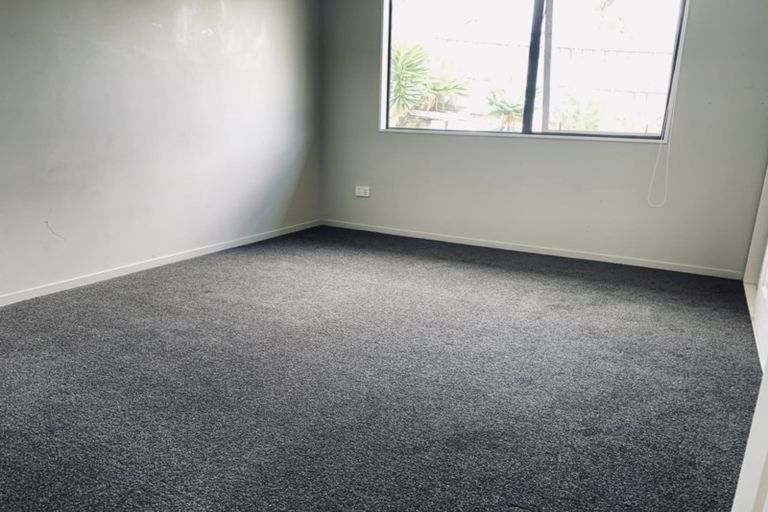 Photo of property in 26 Pitoitoi Avenue, Greenhithe, Auckland, 0632