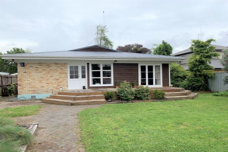 Photo of property in 215 Fox Street, Hamilton East, Hamilton, 3216