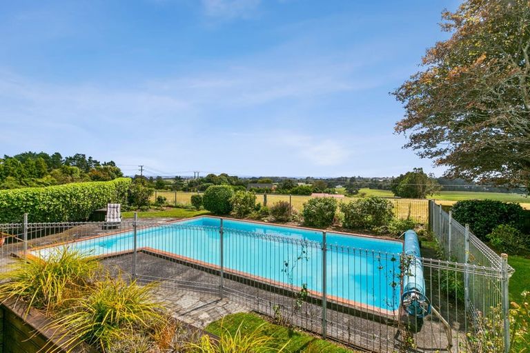 Photo of property in 199 Henwood Road, Paraite, New Plymouth, 4372