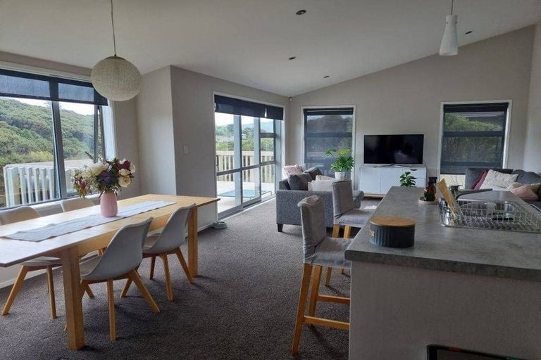 Photo of property in 5 Deptford Lane, Whitby, Porirua, 5024