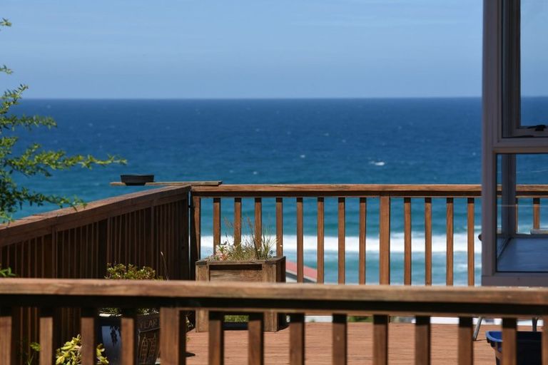 Photo of property in 16 Bedford Parade, Brighton, Dunedin, 9035