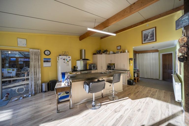 Photo of property in 112 Pasture Street, Lumsden, 9730