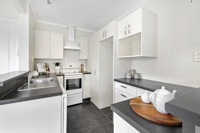 Photo of property in 58 Tilford Street, Woolston, Christchurch, 8062