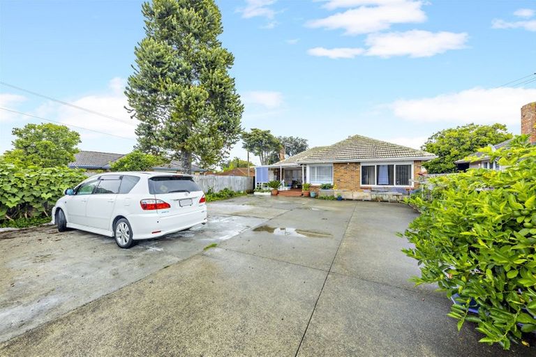 Photo of property in 93a Gray Avenue, Mangere East, Auckland, 2024