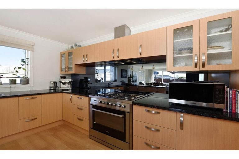 Photo of property in 8 Reserve Lane, Brightwater, 7022