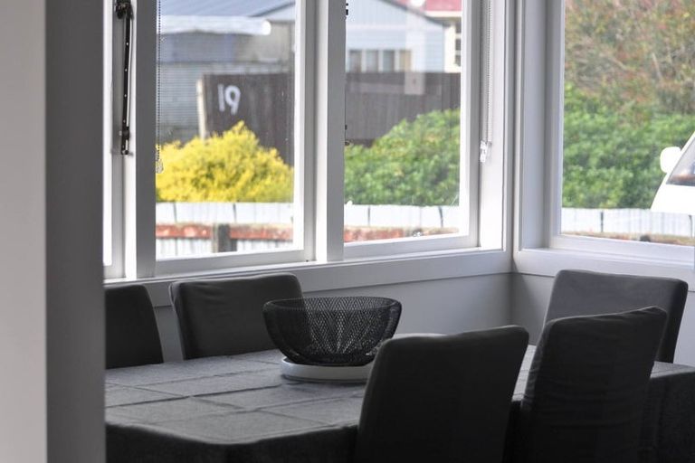 Photo of property in 16 Grant Crescent, Masterton, 5810