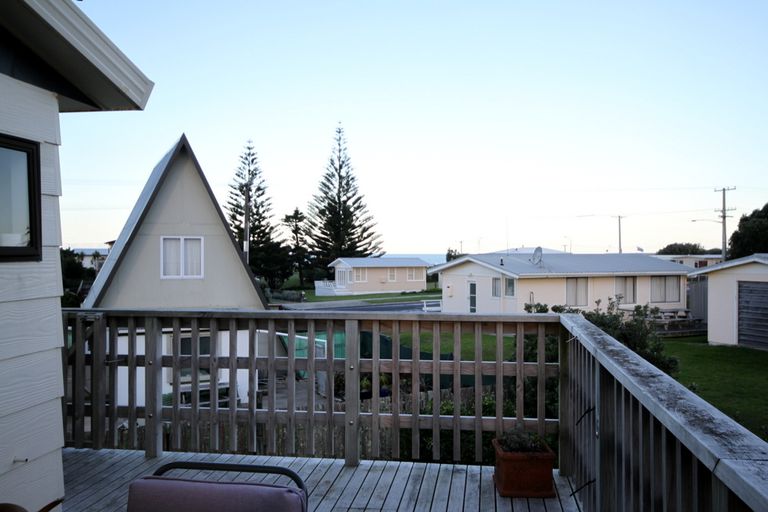Photo of property in 266b Seaforth Road, Waihi Beach, 3611