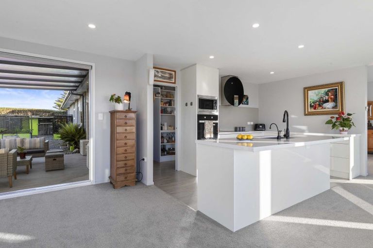 Photo of property in 14 Stonedale Drive, Pukekohe, 2120