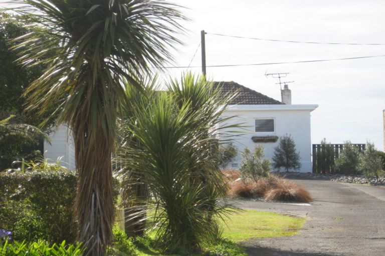 Photo of property in 9 Mission Street, Moturoa, New Plymouth, 4310