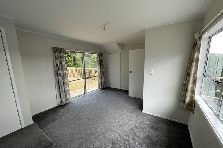 Photo of property in 40 Morriggia Place, Bayview, Auckland, 0629