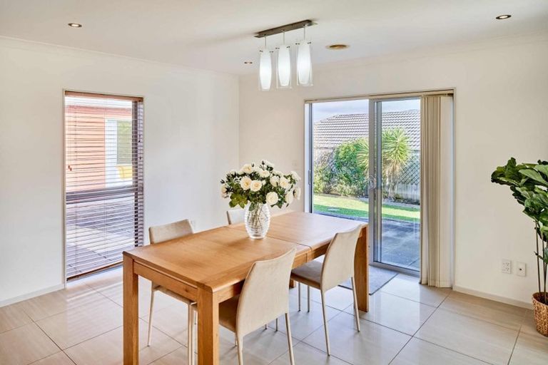 Photo of property in 21 Paparoa Crescent, Aotea, Porirua, 5024