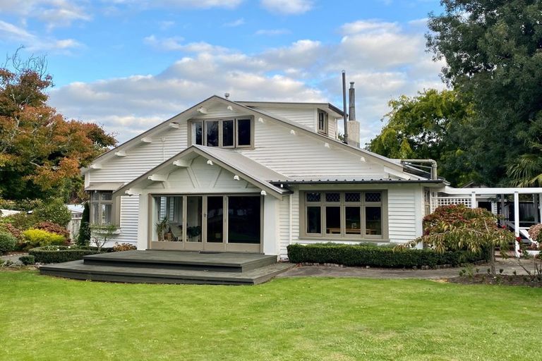 Photo of property in 14 Ranfurly Road, Feilding, 4702