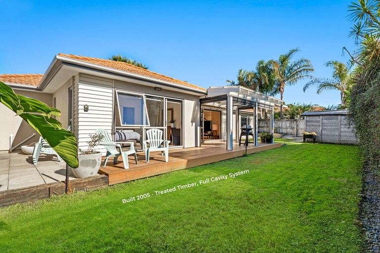 Photo of property in 13 Te Ruru Way, Stanmore Bay, Whangaparaoa, 0932