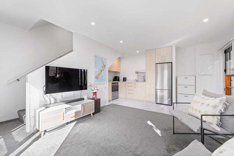Photo of property in 2c Avon Street, Waterloo, Lower Hutt, 5011