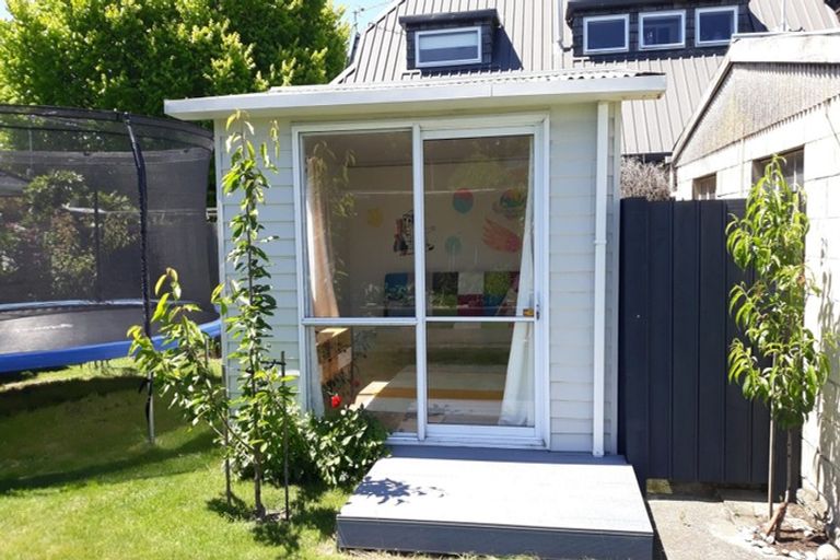 Photo of property in 37 Roydvale Avenue, Burnside, Christchurch, 8042