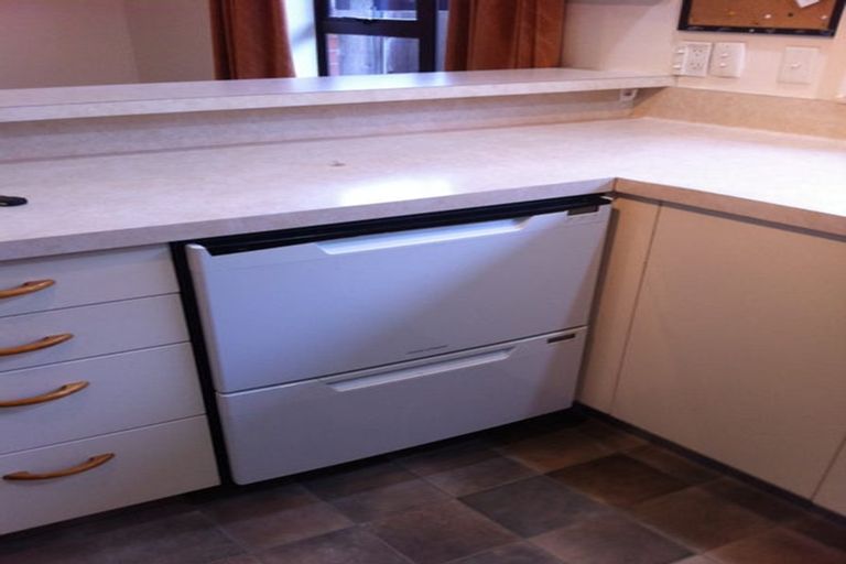 Photo of property in 4 Haynes Avenue, Upper Riccarton, Christchurch, 8041