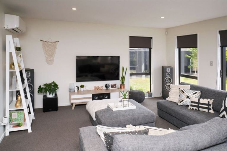 Photo of property in 33 Burford Way, Rolleston, 7615