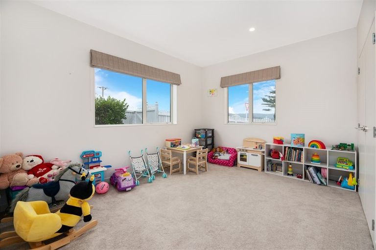 Photo of property in 1a Waitaki Street, Sunnyvale, Auckland, 0612