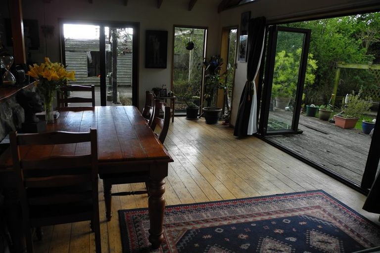 Photo of property in 12 Oxford Street, Waimate, 7924