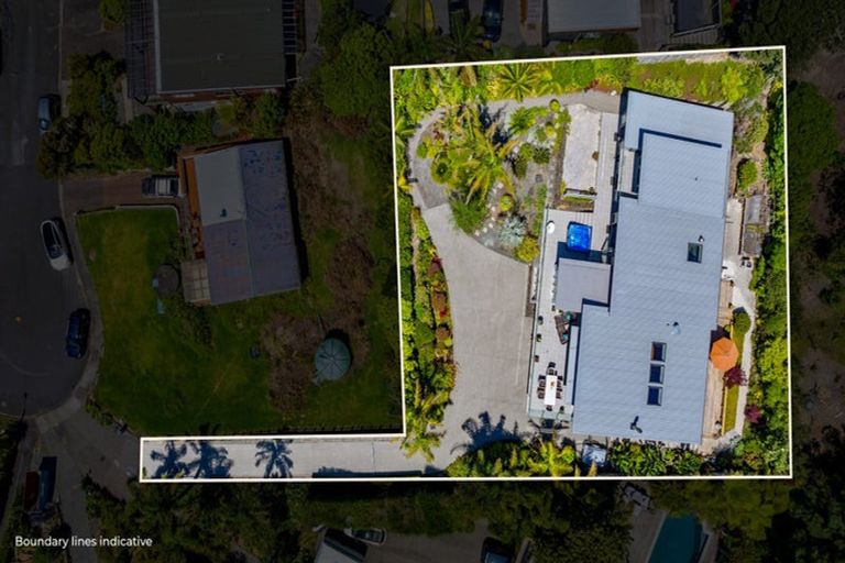 Photo of property in 72 Duncansby Road, Stanmore Bay, Whangaparaoa, 0932