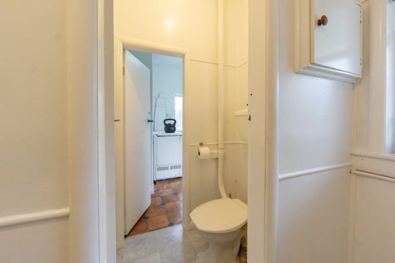 Photo of property in 48 Braid Road, St Andrews, Hamilton, 3200