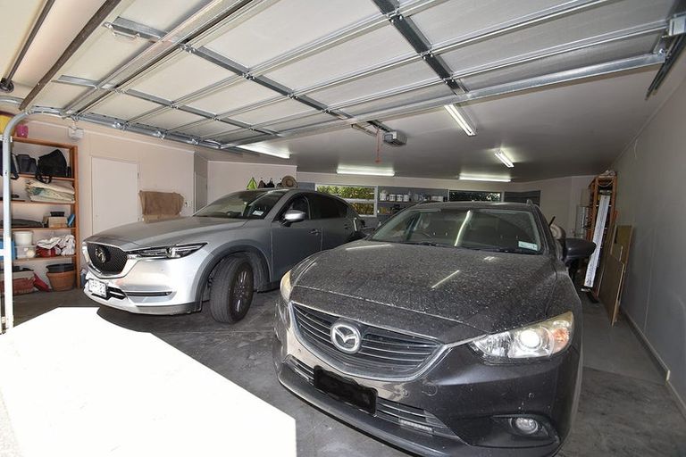 Photo of property in 9 Domain Crescent, Muriwai, Waimauku, 0881