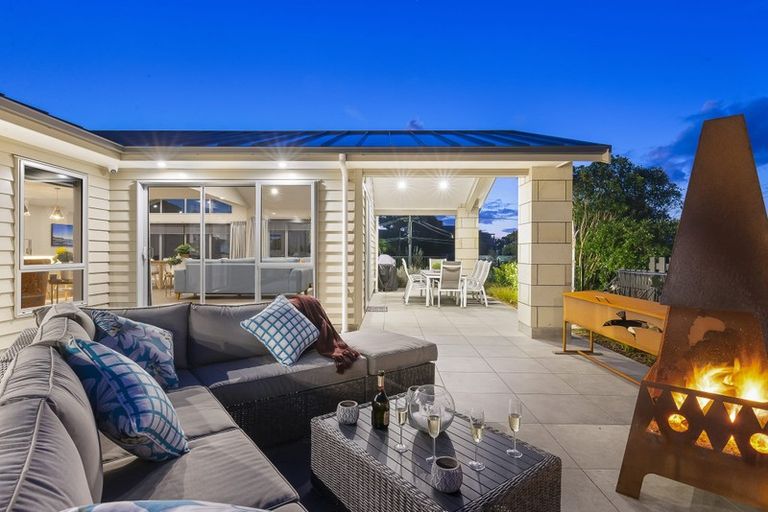 Photo of property in 118 Rosetta Road, Raumati South, Paraparaumu, 5032