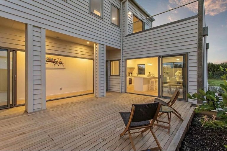 Photo of property in 52 Lockheed Street, Hobsonville, Auckland, 0618