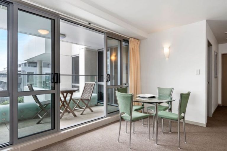 Photo of property in Anchorage Apartments, 309/36 Victoria Road, Mount Maunganui, 3116