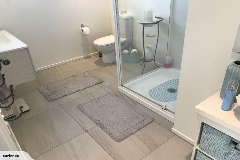 Photo of property in 4 Marina View, Paremata, Porirua, 5026