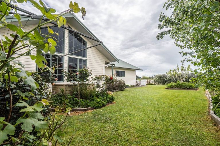 Photo of property in 27 Raratuna Street, Turua, 3574