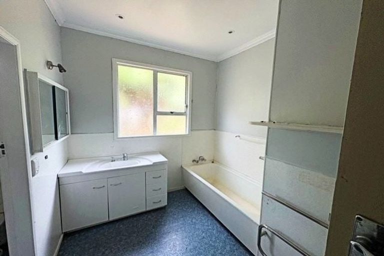 Photo of property in 31 Dives Avenue, Hawera, 4610