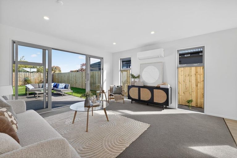 Photo of property in 6 Inch Crescent, Rangiora, 7400