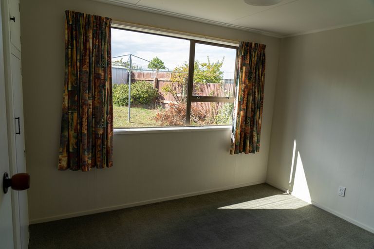 Photo of property in 82 Newcastle Street, Clyde, 9330