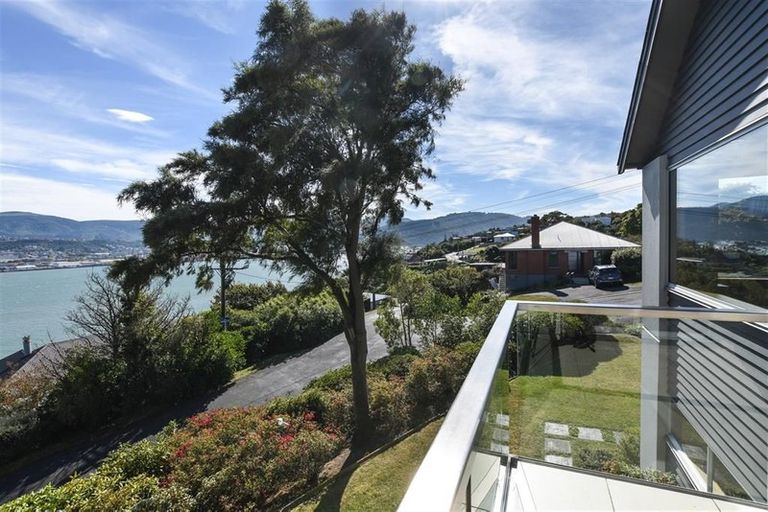 Photo of property in 17 Cornwall Street, Vauxhall, Dunedin, 9013