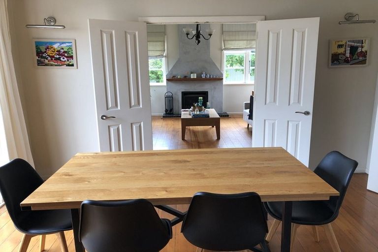 Photo of property in Gull - Unmanned, 1/1 Rangitira Avenue, Takapuna, Auckland, 0622